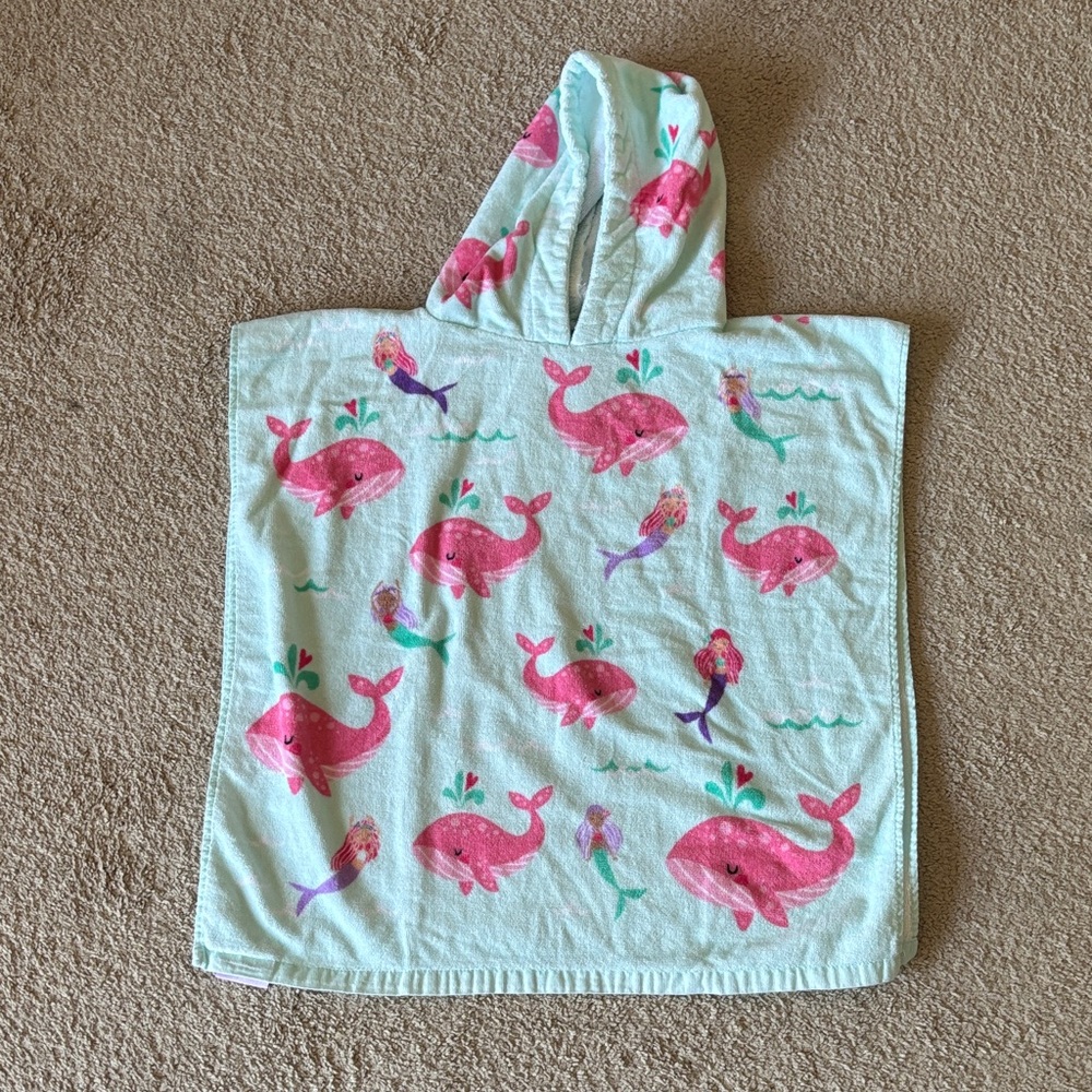 Kids Tommy Bahama Hooded Towel with Pink Whale Print
